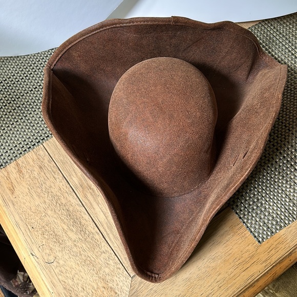 ADULT Jack Sparrow Pirate Hat - Picture 2 of 5